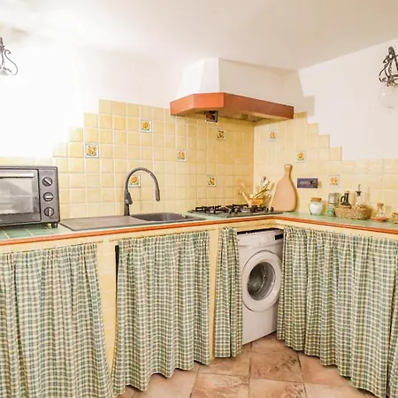 Elegant - With Jacuzzi And Balconies شقة