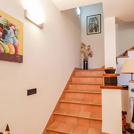 Elegant - With Jacuzzi And Balconies * Montevettolini