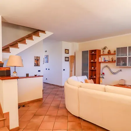 Elegant - With Jacuzzi And Balconies شقة *