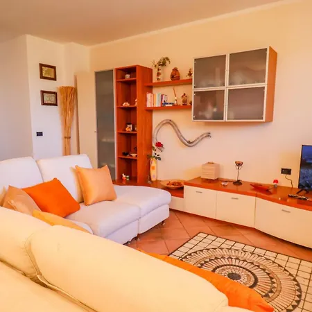 Elegant - With Jacuzzi And Balconies *