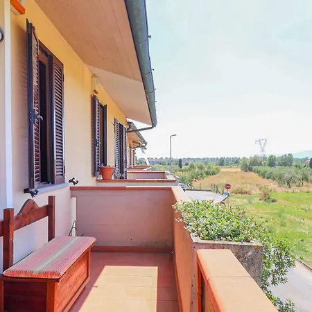 شقة Elegant - With Jacuzzi And Balconies *