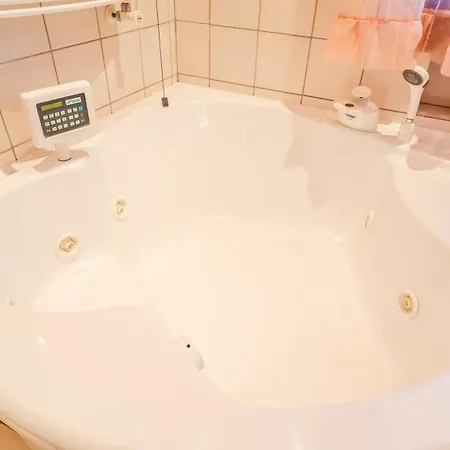 شقة Elegant - With Jacuzzi And Balconies Montevettolini
