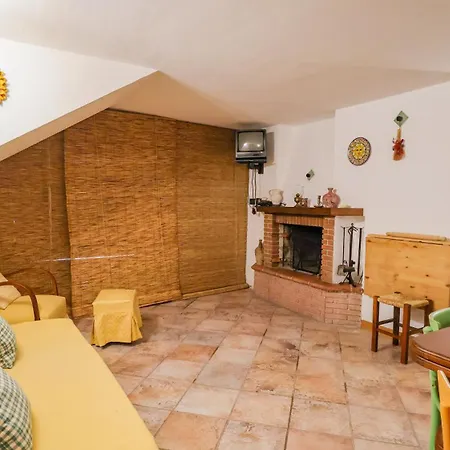Elegant - With Jacuzzi And Balconies شقة Montevettolini